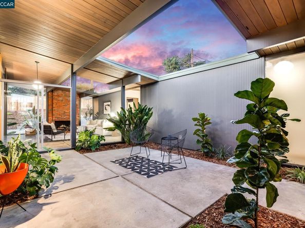 3695 Merridan Dr, Concord CA 94518