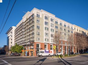 438 W Grand Ave 422, Oakland CA 94612