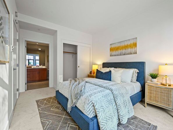 438 W Grand Ave 422, Oakland CA 94612
