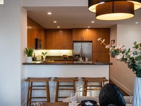 438 W Grand Ave 422, Oakland CA 94612