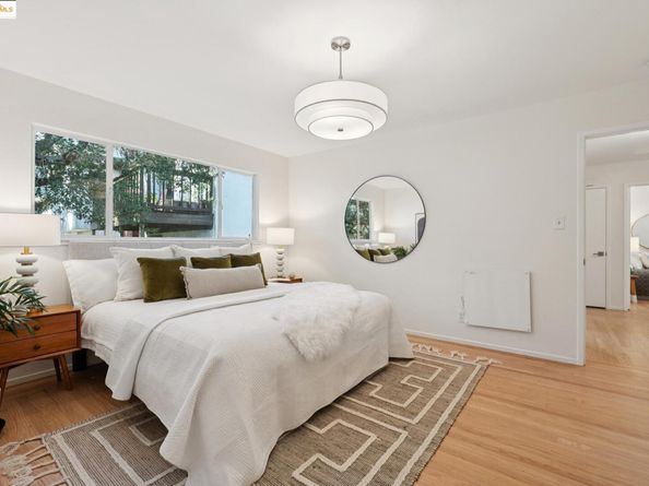 6827 Ridgewood Dr., Oakland CA 94611