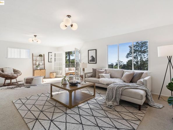 6827 Ridgewood Dr., Oakland CA 94611