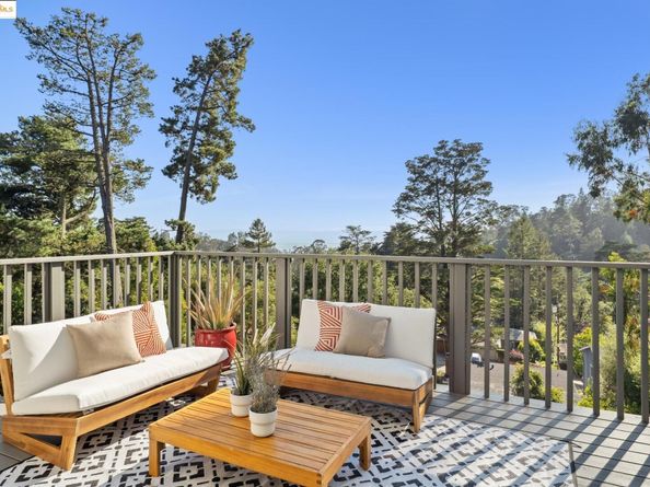 6827 Ridgewood Dr., Oakland CA 94611