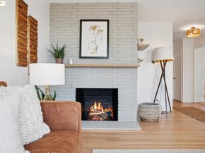6827 Ridgewood Dr., Oakland CA 94611