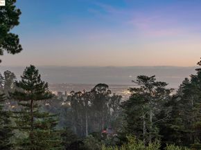 6827 Ridgewood Dr., Oakland CA 94611