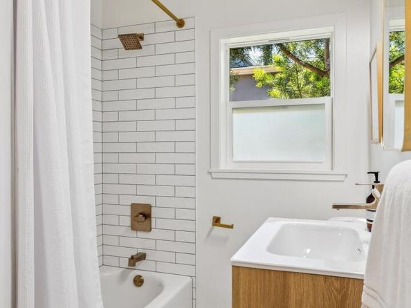 1336 Fernside, Alameda CA 94501