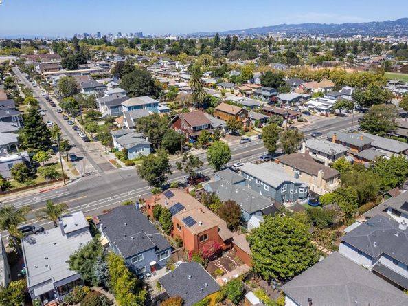 1336 Fernside, Alameda CA 94501