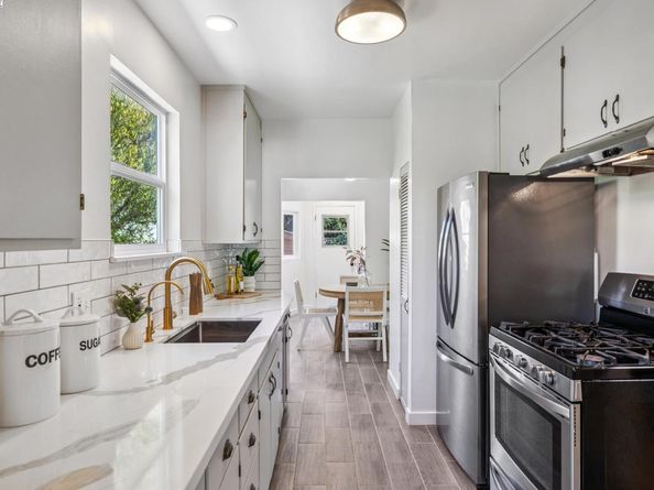 1336 Fernside, Alameda CA 94501