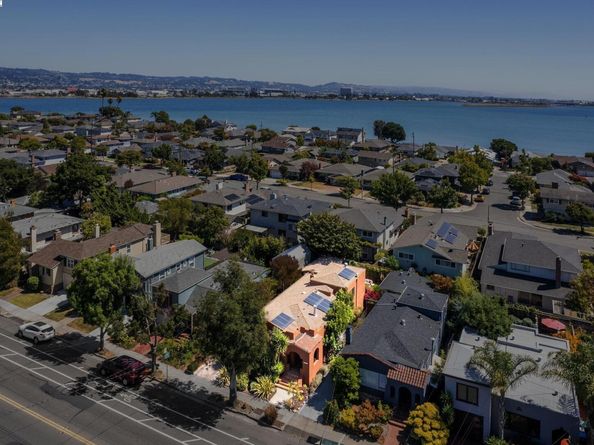 1336 Fernside, Alameda CA 94501
