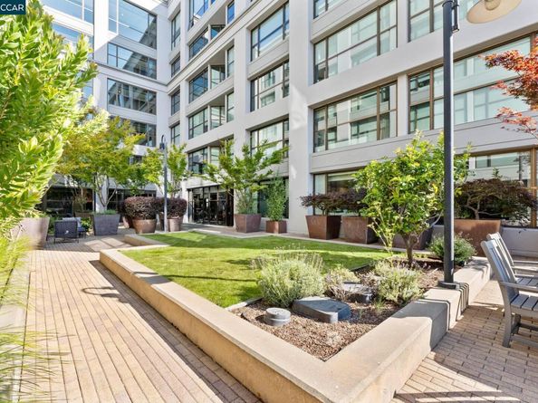 311 2nd St 405, Oakland CA 94607