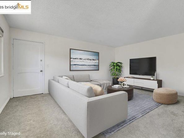 9034 Hillside St, Oakland CA 94603