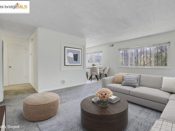 9034 Hillside St, Oakland CA 94603