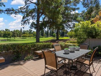 586 Cambrian Way