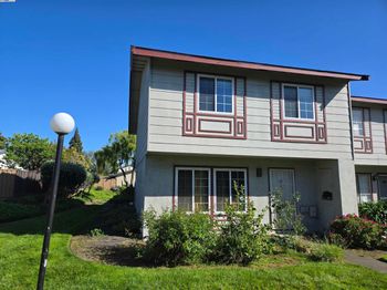 34179 Bowling Green Cmn