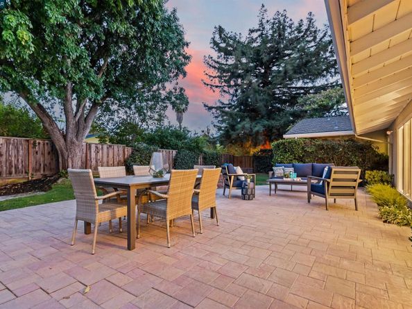 2233 Lomond Ln, Walnut Creek CA 94598