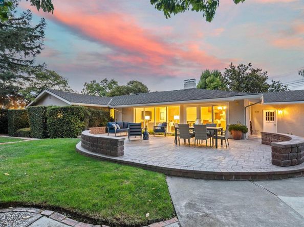 2233 Lomond Ln, Walnut Creek CA 94598
