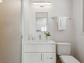 4275 Fruitvale Ave, Oakland CA 94062