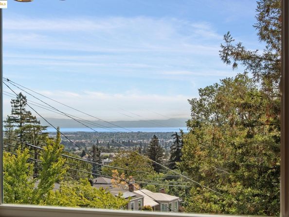 4275 Fruitvale Ave, Oakland CA 94062