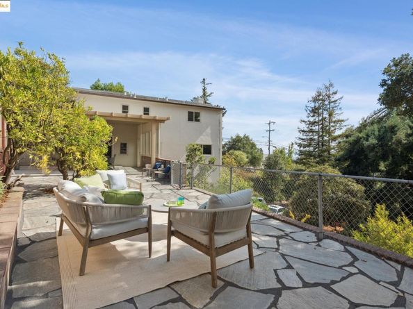4275 Fruitvale Ave, Oakland CA 94062