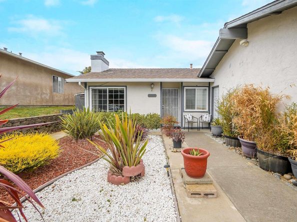 22633 Mossy Rock Drive, Hayward CA 94541