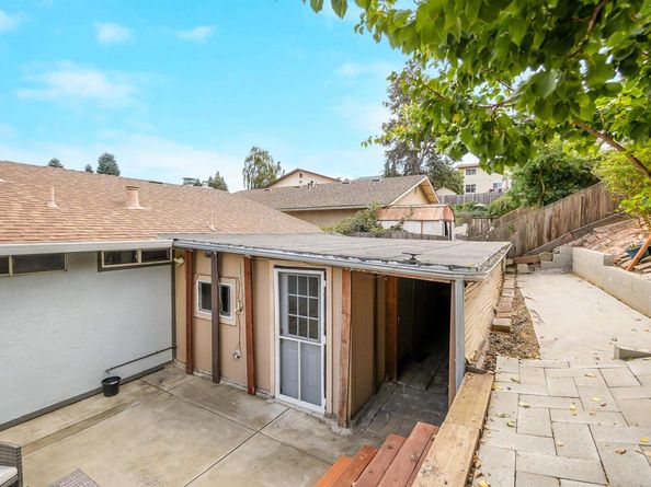 22633 Mossy Rock Drive, Hayward CA 94541