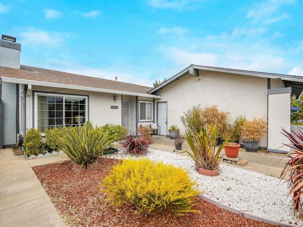 22633 Mossy Rock Drive, Hayward CA 94541