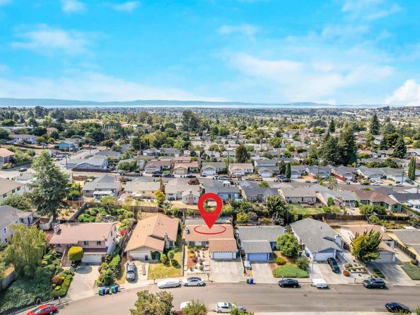 22633 Mossy Rock Drive, Hayward CA 94541