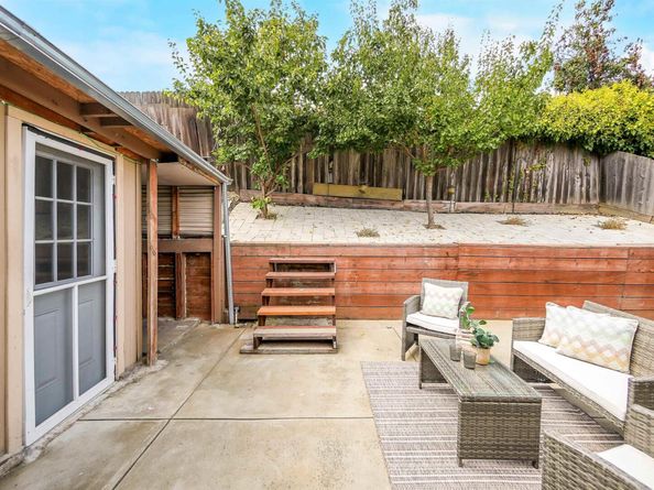22633 Mossy Rock Drive, Hayward CA 94541