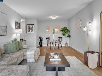 2137 Otis Dr