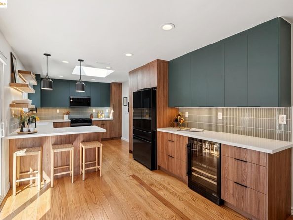 7927 Sterling Drive, Oakland CA 94605