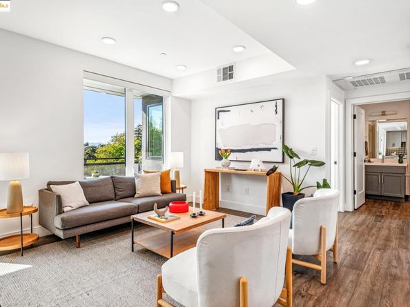 10300 San Pablo Ave 303, El Cerrito CA 94530