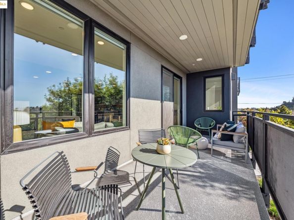 10300 San Pablo Ave 303, El Cerrito CA 94530