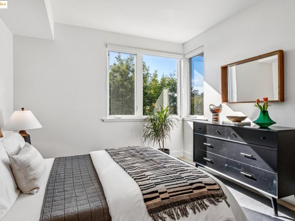 10300 San Pablo Ave 303, El Cerrito CA 94530