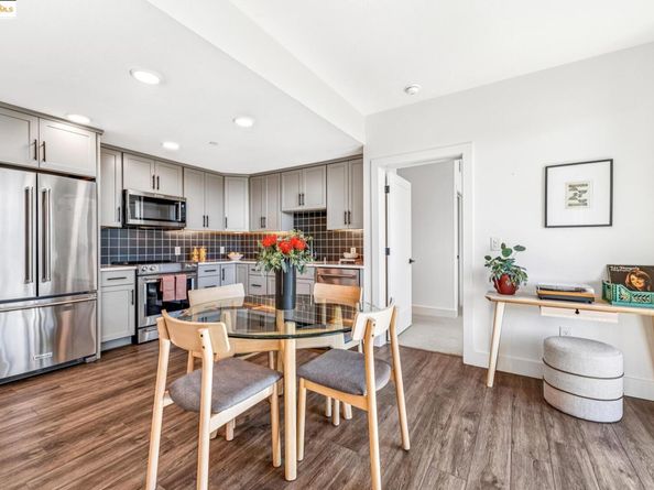 10300 San Pablo Ave 303, El Cerrito CA 94530