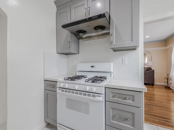 6007 San Pablo Ave, Oakland CA 94608