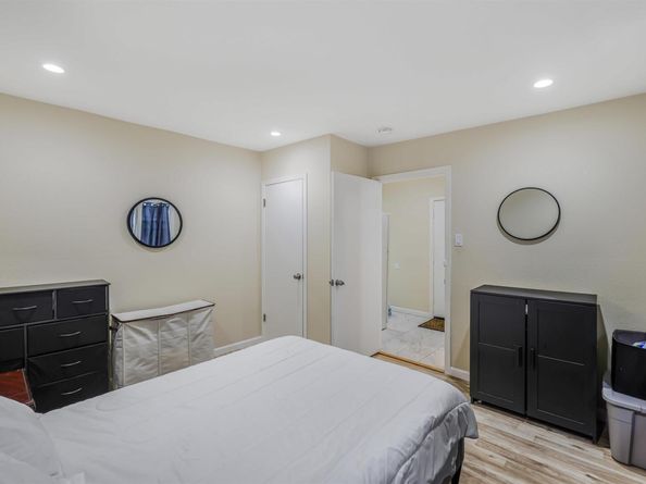 6007 San Pablo Ave, Oakland CA 94608