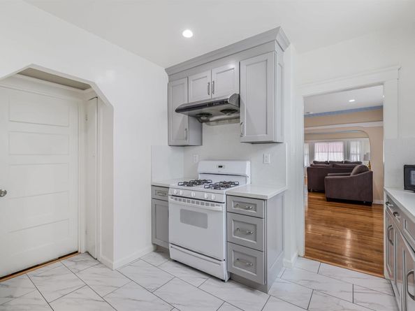 6007 San Pablo Ave, Oakland CA 94608