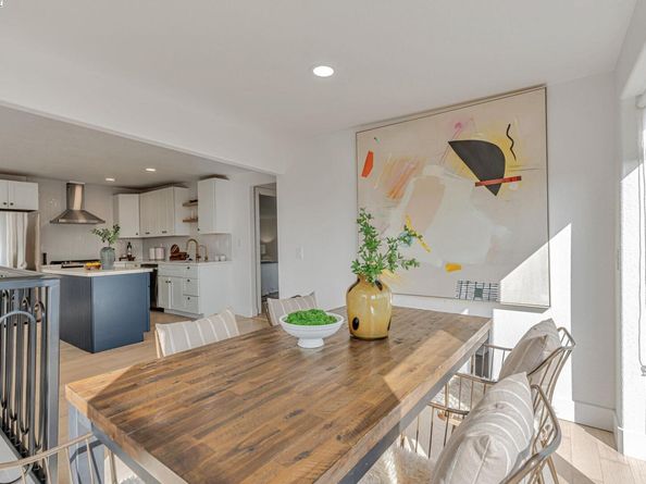 6583 Simson St, Oakland CA 94605