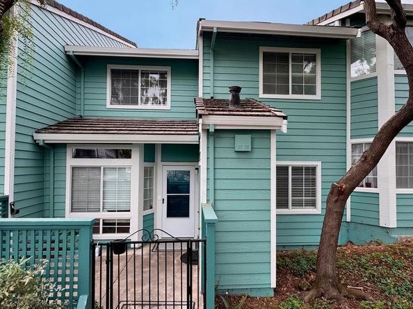 703 Waterford Pl, Pinole CA 94564