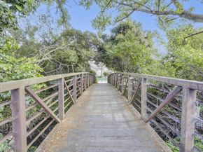 703 Waterford Pl, Pinole CA 94564