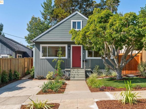 3853 Rhoda Ave, Oakland CA 94602