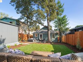 3853 Rhoda Ave, Oakland CA 94602