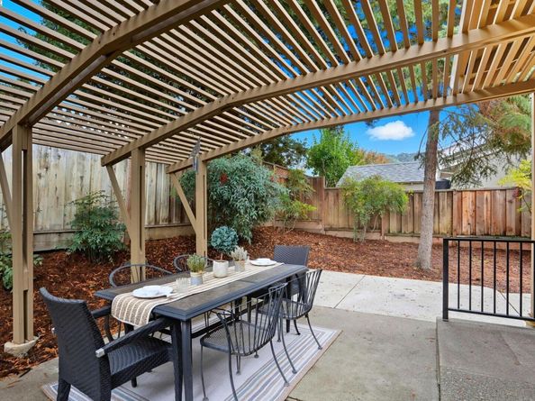 7444 Pecan Court, Pleasanton CA 94588