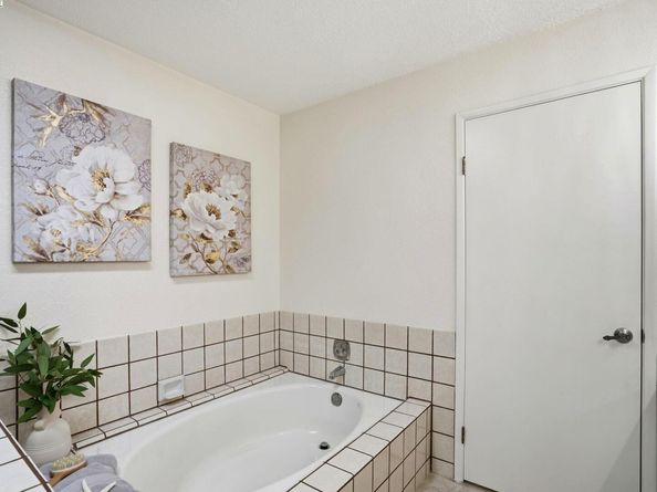 7444 Pecan Court, Pleasanton CA 94588