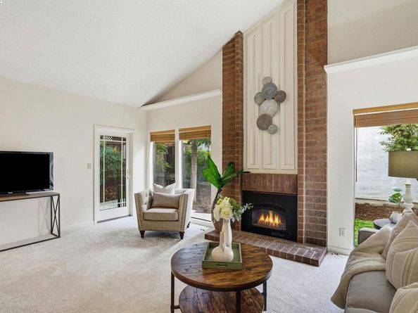 7444 Pecan Court, Pleasanton CA 94588