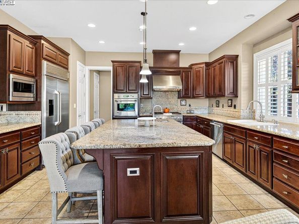 5803 Turnberry Dr., Dublin CA 94568