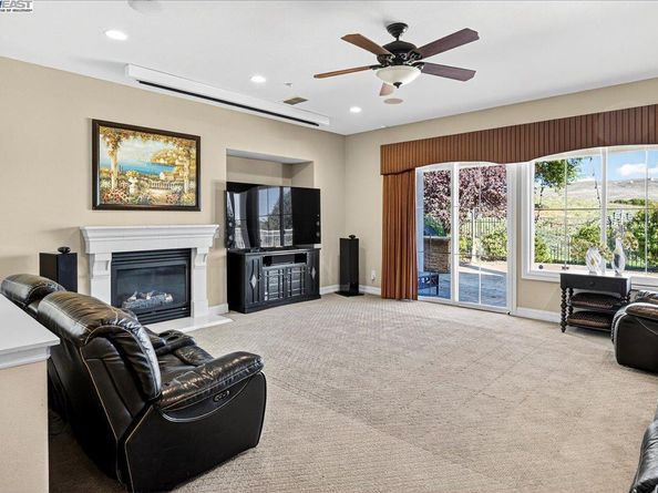 5803 Turnberry Dr., Dublin CA 94568