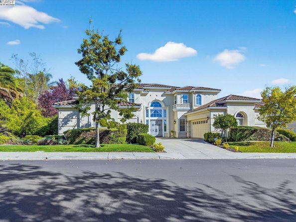 5803 Turnberry Dr., Dublin CA 94568