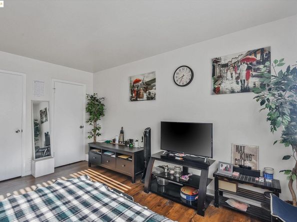 1927 82nd Ave, Oakland CA 94621