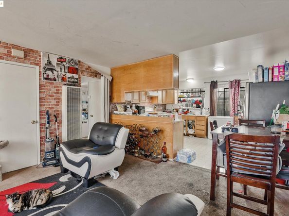 1927 82nd Ave, Oakland CA 94621